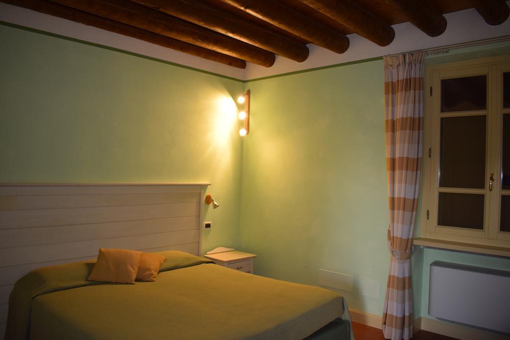 Agriturismo Ca Del Lupo Pallazzolo sullʼOglio エクステリア 写真