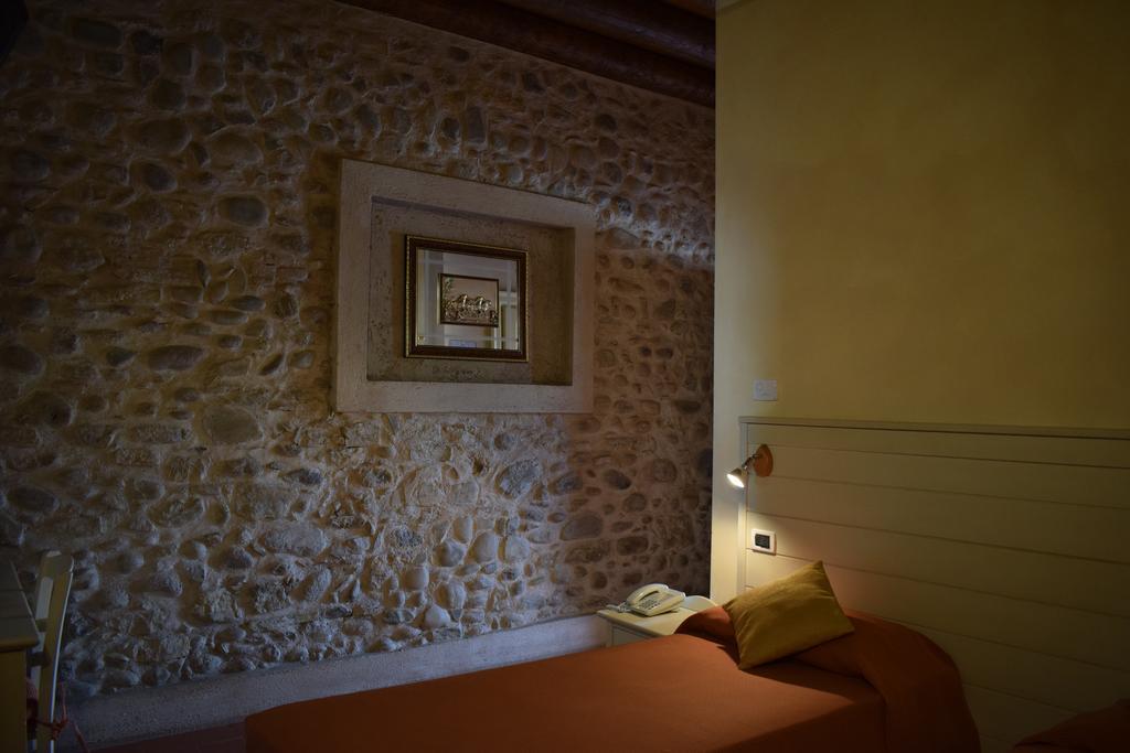 Agriturismo Ca Del Lupo Pallazzolo sullʼOglio エクステリア 写真